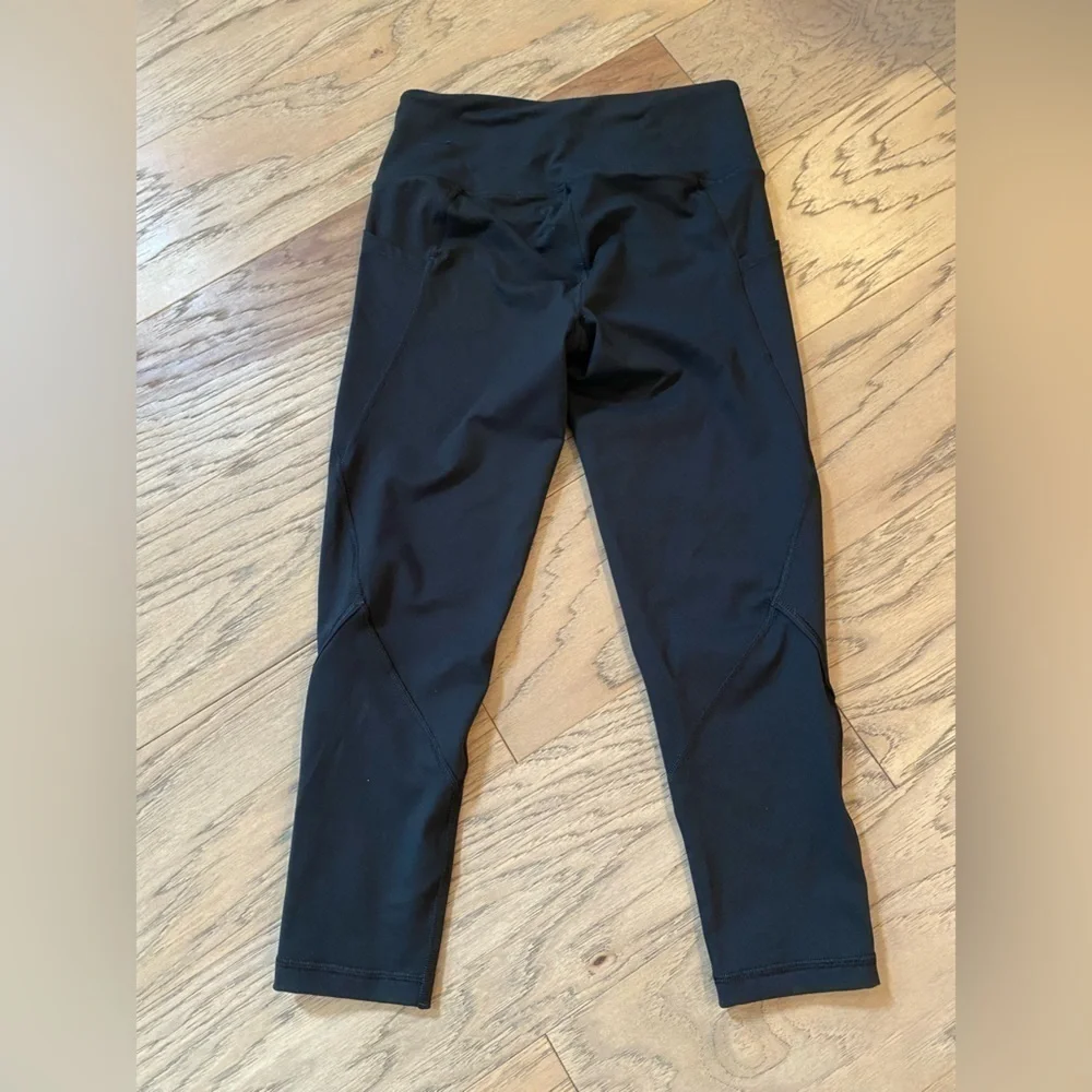 Victorias Secret Workout Leggings - Picture 6 of 6